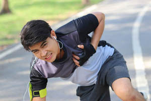 man experiencing chest pain