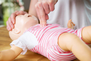 infant-mannequin-chest-compression