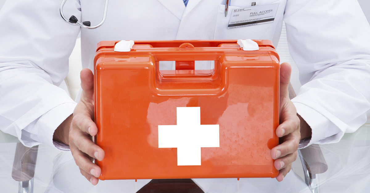 Easy Care First Aid Family First Aid Kit, Emergency Medical Injury &  Survival Supplies w/ Case