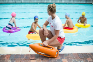 avoid-baby-choking-kids-summer-swimming-with-floaters